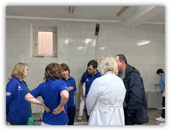В день республиканского субботника 850 сотрудников УЗ «ГКБСМП» объединились для общей цели
