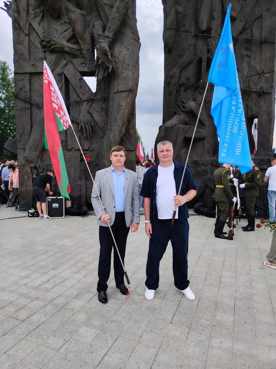 В память о жертвах Великой Отечественной войны и геноцида белорусского народа в мемориальном комплексе «Тростенец» прошел городской митинг-реквием